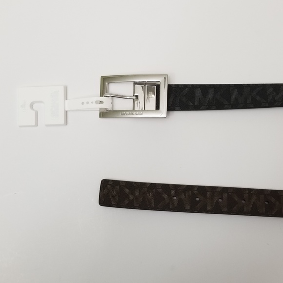 Michael Kors Logo Reversible Black/Brown Belt - Picture 2 of 6